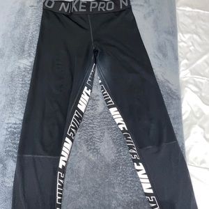 Black mesh Nike leggings